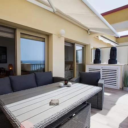 Stunning Penthouse On The * מארבלה