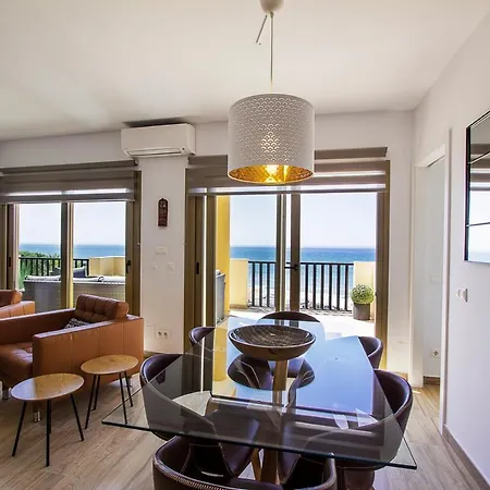 דירה Stunning Penthouse On The *