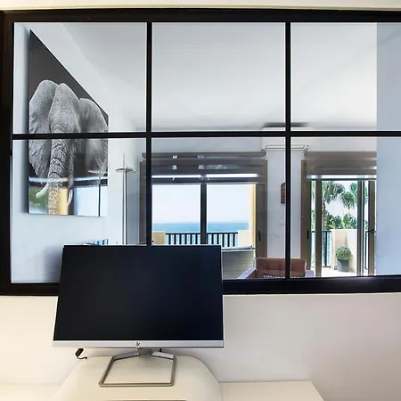 Stunning Penthouse On The דירה *