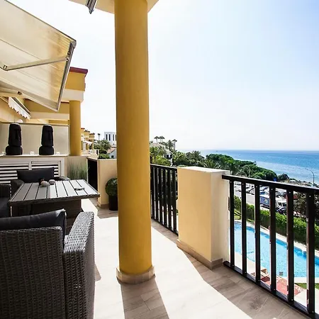 公寓 Stunning Penthouse On The *