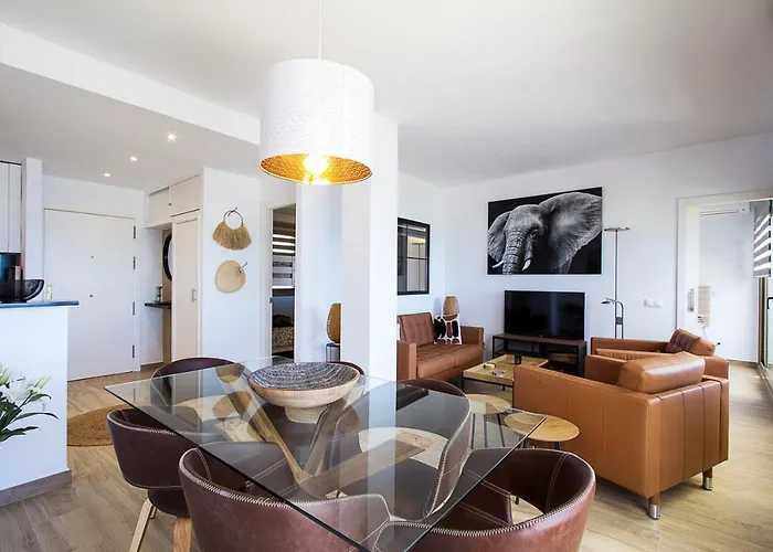 公寓 Stunning Penthouse On The 马尔韦利亚